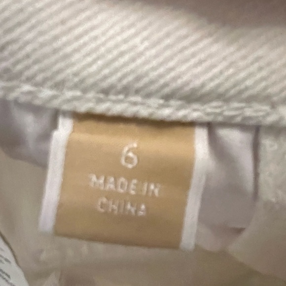 🆕 ⚓️ Michael Kors Sailor High Rise Flared Leg Jeans with gold hardware Buttons - Picture 16 of 17